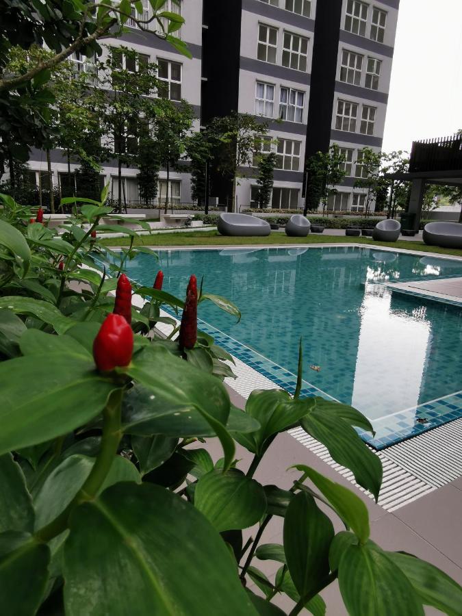 Apartamento Kajang Industrial House With Olympic Size Swimming Pool Exterior foto